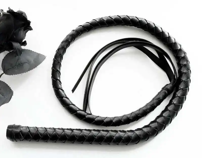 西檬之家圣水的秘密:了解其在字母圈中的意义与实践 一